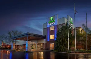 Image of Holiday Inn Express - Akron NW - Fairlawn by IHG