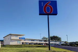 Image of Motel 6 Bonne Terre, MO