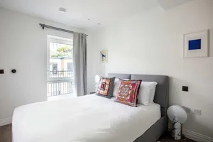 Image of Modern Apartment 2BR AC Chelsea Creek