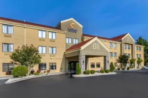 Image of Comfort Inn & Suites Troutville-Roanoke North