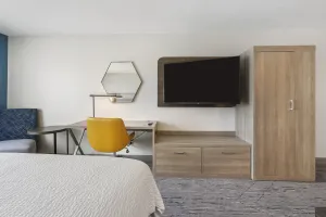 Image of Holiday Inn Express Peru-Lasalle Area by IHG