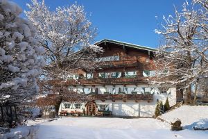 Image of Landsitz Römerhof - Hotel Apartments