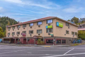 Image of SureStay Hotel by Best Western Portland City Center