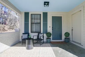 Image of Walk to Oxford Square & Ole Miss: Central Home!
