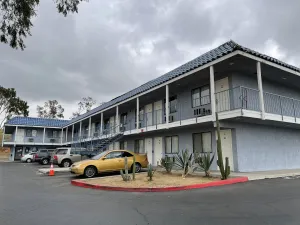 Image of CIRCLE INN