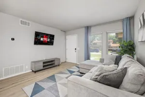 Image of Cozy 3BR Home and Family-Friendly