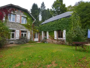 Image of Quaint Holiday Home in Bièvre in the forest