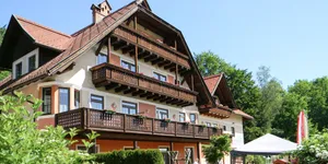 Image of Hotel Kärntnerhof Velden by S4Y