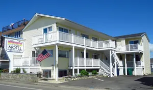 Image of Breakers by the Sea