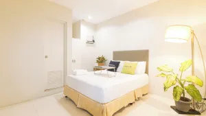 Image of UrbanView at Lacson Street Bacolod City by RedDoorz