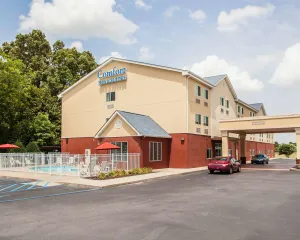 Image of Comfort Inn & Suites Tuscumbia-Muscle Shoals