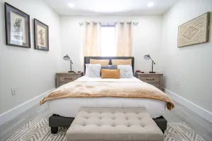 Image of Good Vibes Oasis- Cozy Townhome With Parking