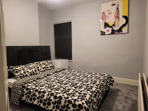 Image of 30mins from Alton Towers - Panama Apartments Lodge