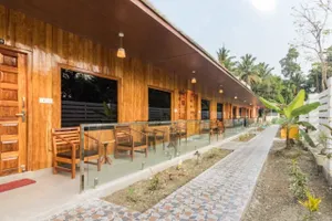 Image of Hotel Golden Pebble