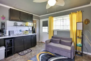 Image of 5 Mi to Mt Vernon Shops: Peaceful Cottage!