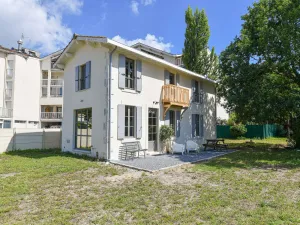 Image of Little Chalet With Garden on the Bay of Arcachon