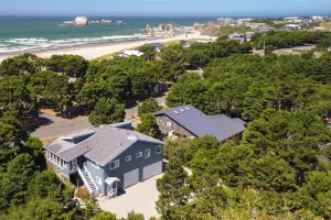Image of Coastal Bandon Vacation Rental Walk to Beach!