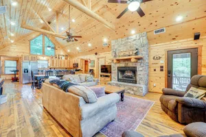 Image of Cabin w/ Hot Tub & Wraparound Deck in Broken Bow!