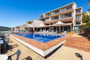 Image of OCEAN VIEWS 10A