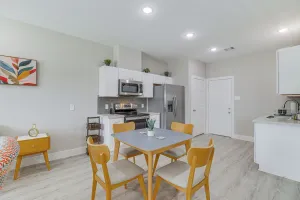 Image of Quiet Houston Home - 9 Mi to Downtown Aquarium!
