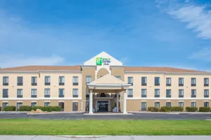 Image of Holiday Inn Express & Suites Douglas by IHG