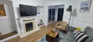 Image of Hull 3Bed House-Driveway-Garden-FamilyFriendly