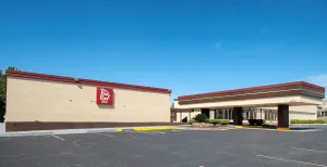 Image of Red Roof Inn Murray