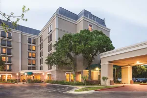 Image of DoubleTree by Hilton Austin - University Area