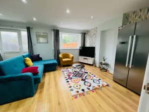 Image of Overbury Lodge, Birmingham with FREE Parking