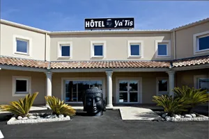 Image of Le Ya'Tis