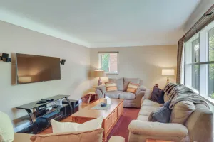 Image of Royal Oak Home: 13 Mi to Downtown Detroit
