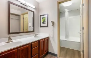 Image of Extended Stay America Suites - Indianapolis - Airport - W Southern Ave