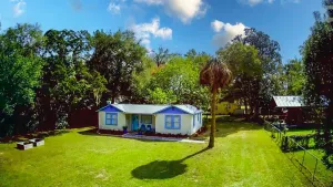 Image of Private Home in Ocala with Fenced Yard, Piano, Central Location, Pets Welcome