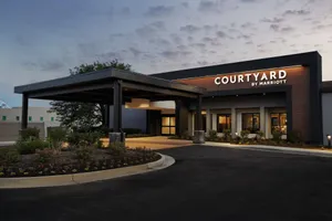 Image of Courtyard by Marriott St. Louis Downtown West