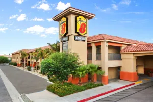 Image of Super 8 by Wyndham Indio