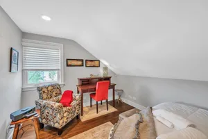 Image of Serene & Charming 5br Des Plaines Getaway 5 Bedroom Home by RedAwning
