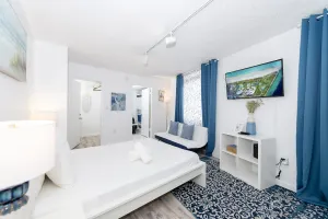 Image of Art Deco Ocean Walk Apartments
