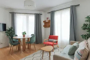 Image of Charming apartment near Nation