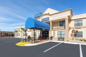 Image of Travelodge by Wyndham Perry National Fairgrounds Area I-75