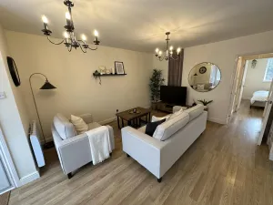 Image of Charming 2-bed Apartment in Danbury, Essex
