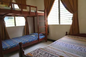 Image of Luzmin BH - White House