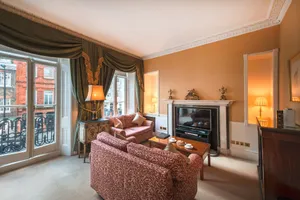 Image of 10 Curzon Street by Mansley