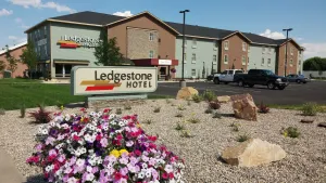 Image of Ledgestone Suites Hotel Vernal