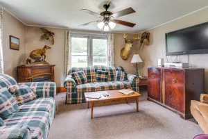 Image of Pet-friendly Smithmill Retreat w/ Hunting On-site!