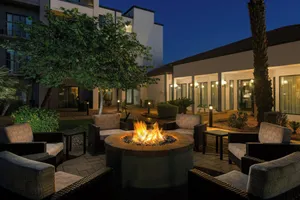 Image of Courtyard by Marriott Phoenix Airport