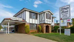 Image of Aalbany Motel