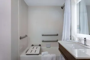 Image of La Quinta Inn by Wyndham Pensacola