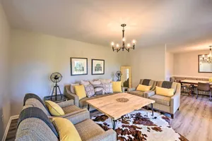 Image of Mod Stable House on 10 Acres, Walk to Lake!