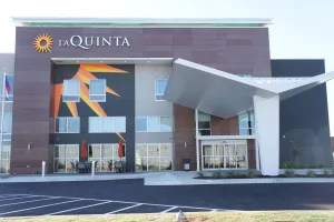 Image of La Quinta Inn & Suites by Wyndham Perry