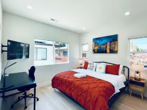 Image of Sunnyvale Cozy New 3B3b home/Gogle/speed WiFi